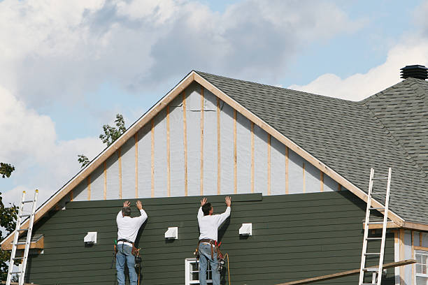 Professional Wood Siding technician working in Pfafftown, NC